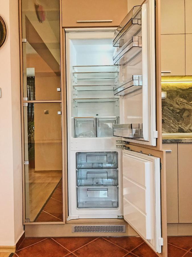 Spacious And Bright Maisonette Varna Center Exterior foto